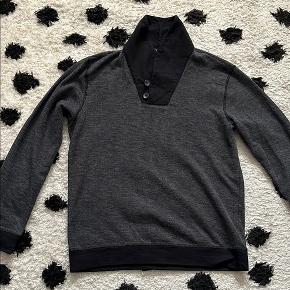 Velvet by Graham & Spencer size medium V-Neck Sweater in Black and Gray - Picture 1 of 8